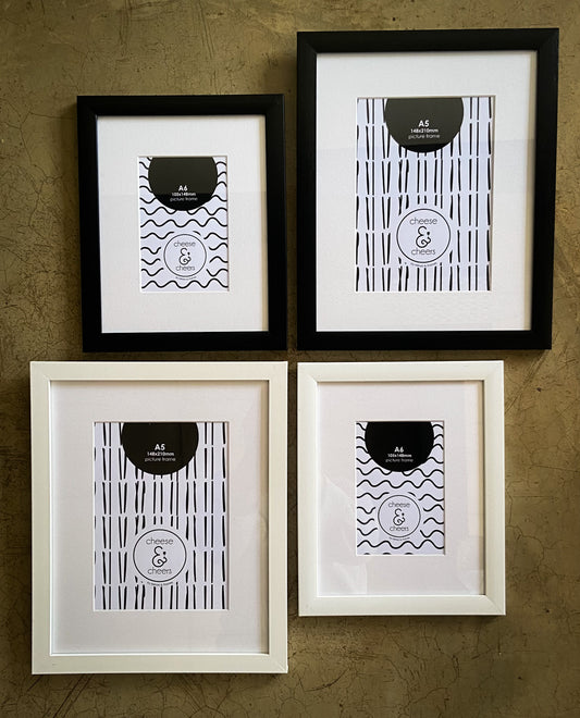 PICTURE FRAME A5 (white)